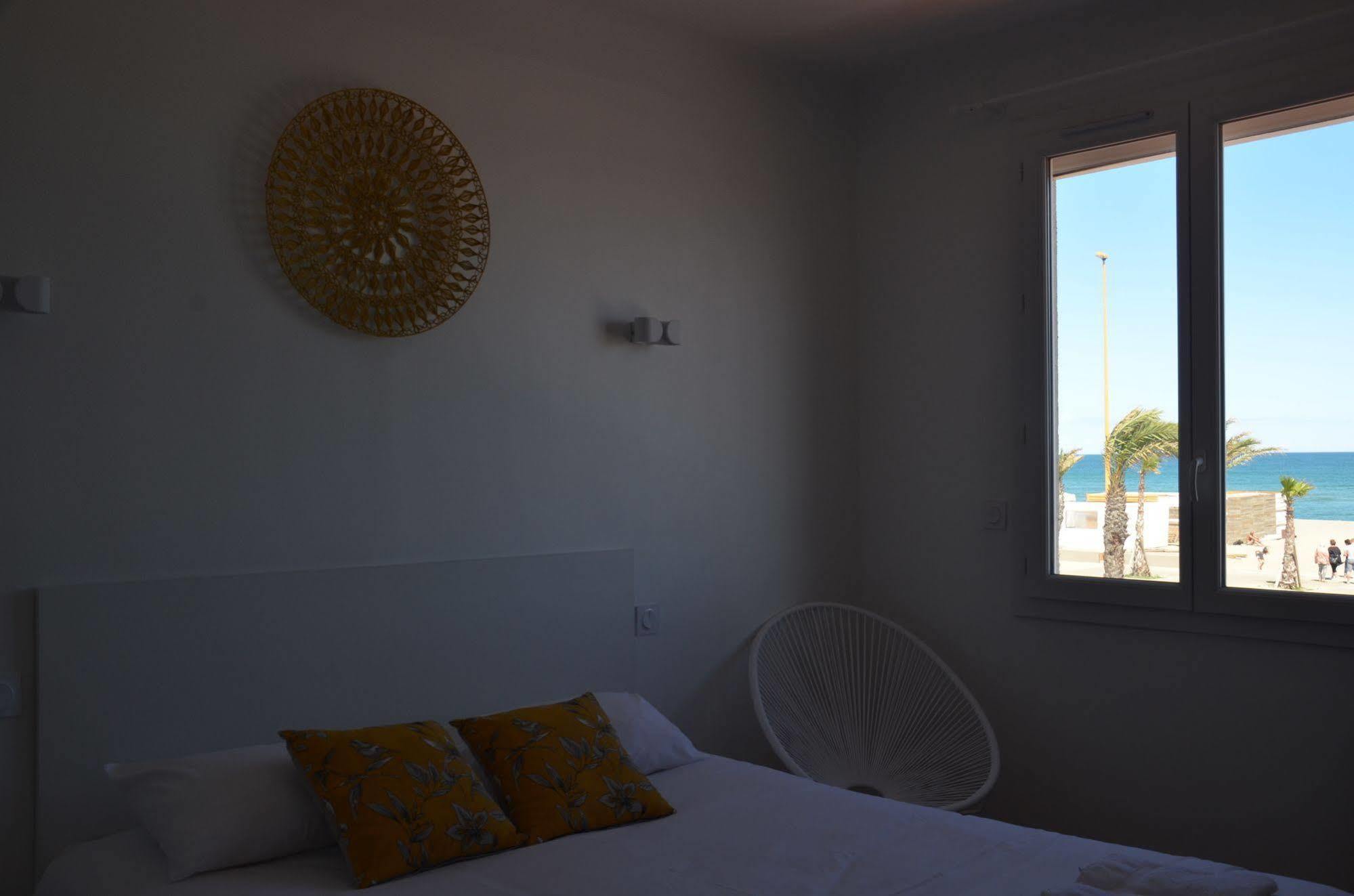 Hotel La Casa Le Barcares Bagian luar foto